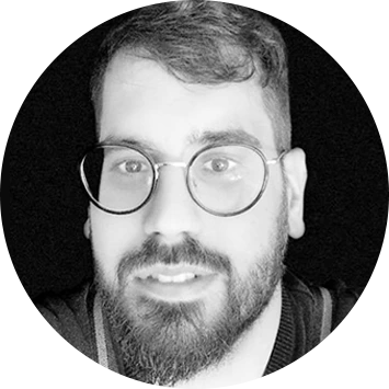 Photo de Adrien Escafit, développeur web et designer freelance